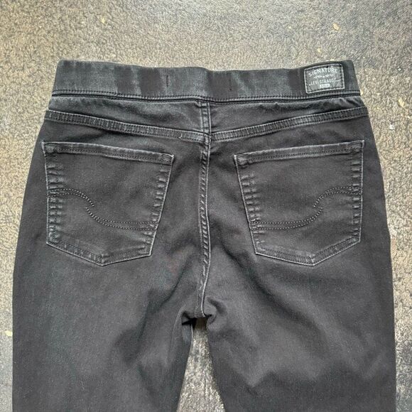 Signature Levi Strauss Pull On Skinny Totally Shaping Jeans Women’s 29 Waist - Picture 13 of 15